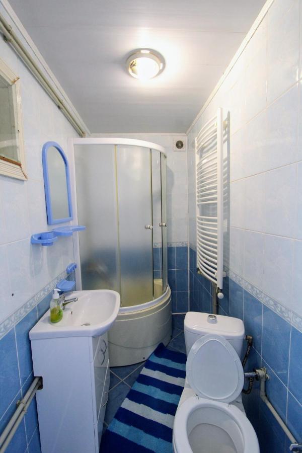 Cottage "Kliverent" Yaremche Bagian luar foto